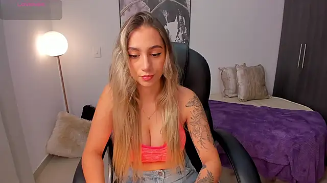 StacyConner online show from March 18, 2025, 11:53 pm