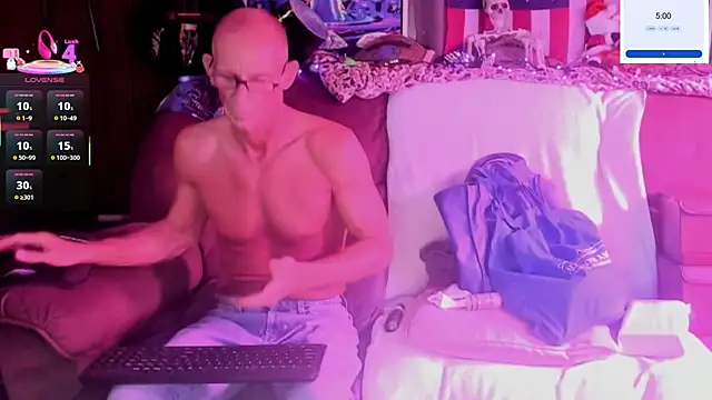 ShannNikkii420 online show from April 6, 2026, 7:15 pm