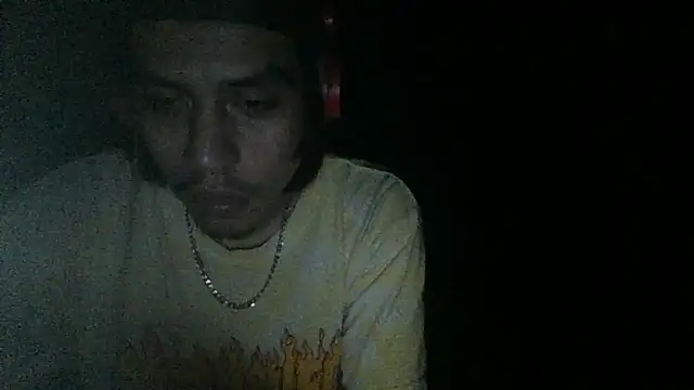 AlexAlejandro13 online show from September 23, 2025, 7:22 am