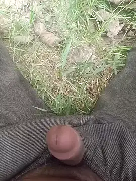 FinableKnee online show from October 25, 2025, 5:37 am