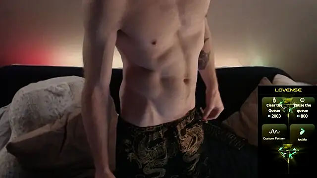 MaxRouger online show from December 15, 2025, 6:28 am