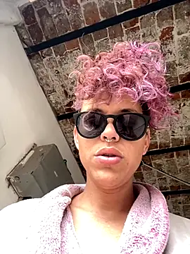 Snapshot of Alicbranca chatting on September 21, 2025, 7:37 pm Alicbranca online show from September 21, 2025, 7:37 pm