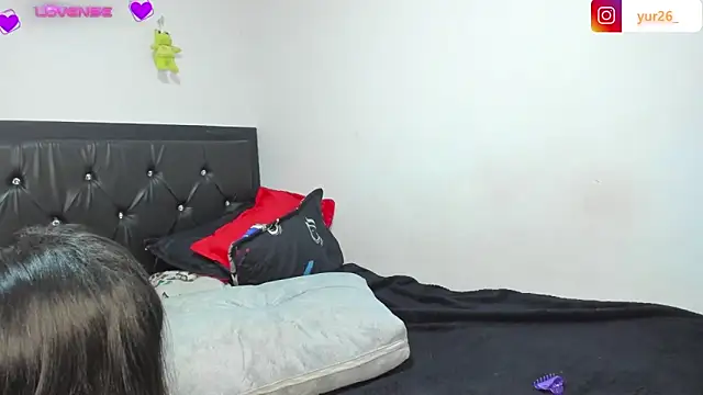 Snapshot of Brandiibrow chatting on December 9, 2024, 11:03 pm Brandiibrow online show from December 9, 2024, 11:03 pm