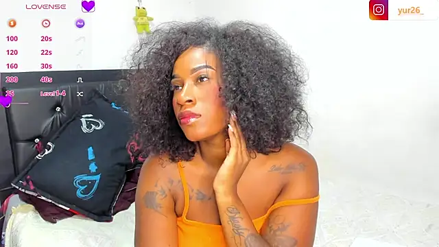 Snapshot of Brandiibrow chatting on March 10, 2025, 10:13 pm Brandiibrow online show from March 10, 2025, 10:13 pm