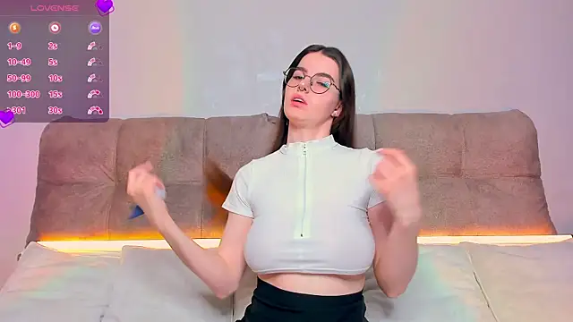 AriellaTesk online show from April 2, 2026, 3:04 am