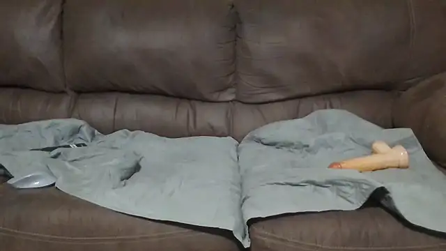 dickgozinyah online show from December 14, 2025, 7:47 am