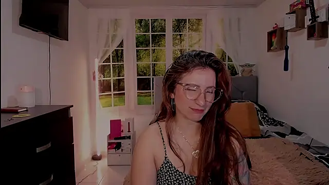 vanessabrown  online show from May 29, 2026, 4:27 pm