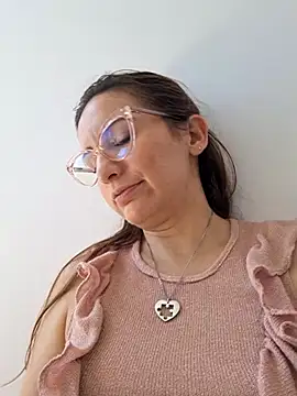 vanessabrown  online show from June 27, 2026, 4:45 pm