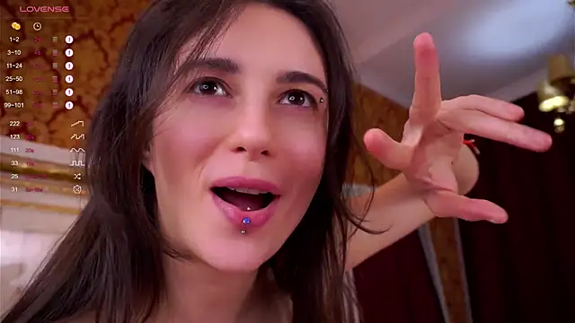 Holla Molly online show from February 12, 2025, 5:05 am