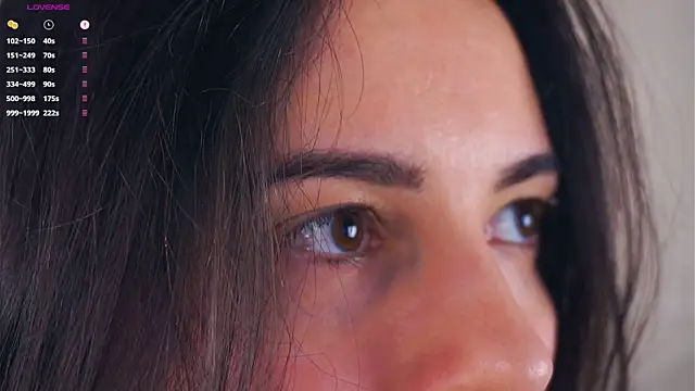 Holla Molly online show from March 16, 2025, 11:49 am