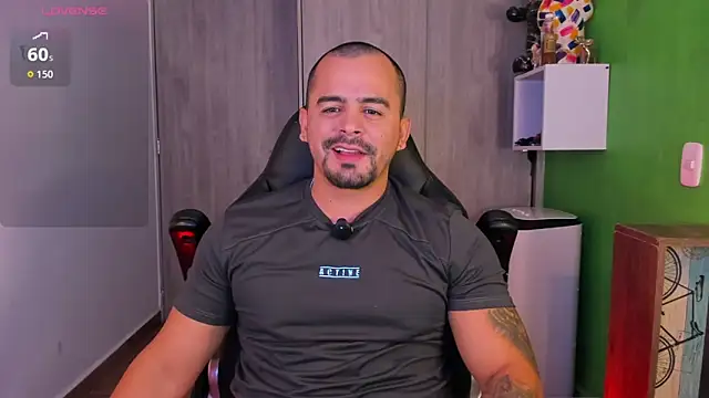 Snapshot of Ricardo_1998 chatting on February 11, 2026, 3:00 am Ricardo 1998 online show from February 11, 2026, 3:00 am