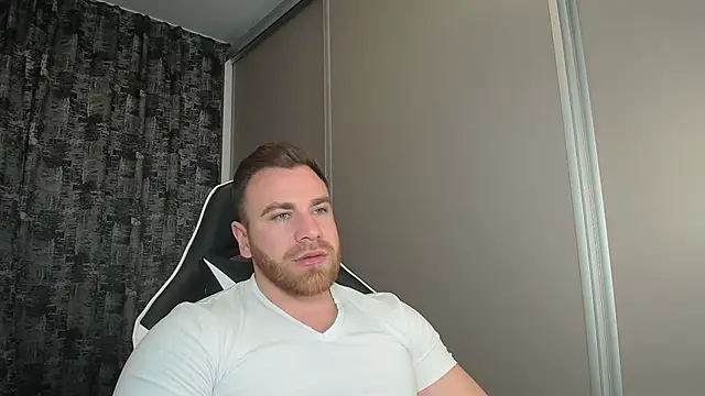 Thori92 online show from March 6, 2025, 5:33 pm