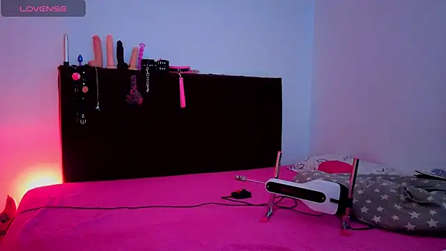 I am kim online show from April 23, 2026, 9:39 pm