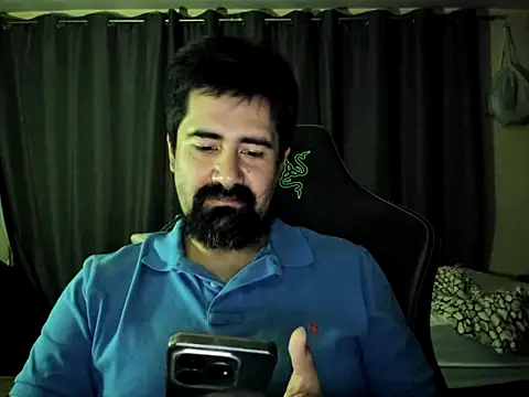 Snapshot of VonDoomdelToro chatting on November 2, 2025, 6:05 am VonDoomdelToro online show from November 2, 2025, 6:05 am