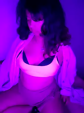 Peach Girll online show from February 14, 2025, 3:00 am