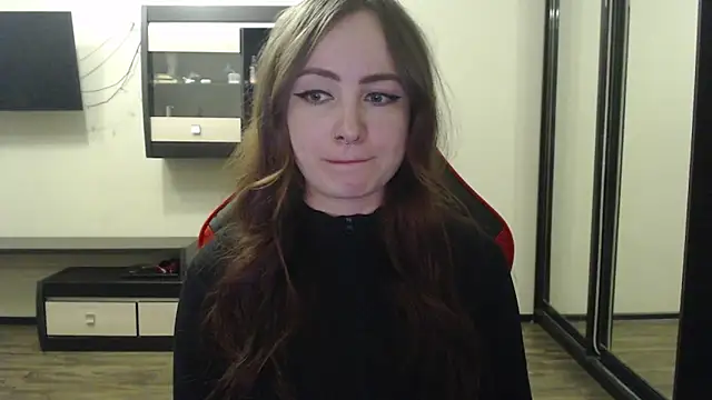 Laralianna online show from February 21, 2025, 1:33 pm