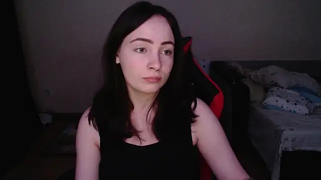 Laralianna online show from November 13, 2025, 2:54 am