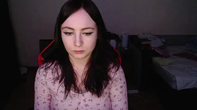 Snapshot of Laralianna chatting on February 25, 2026, 7:34 pm Laralianna online show from February 25, 2026, 7:34 pm