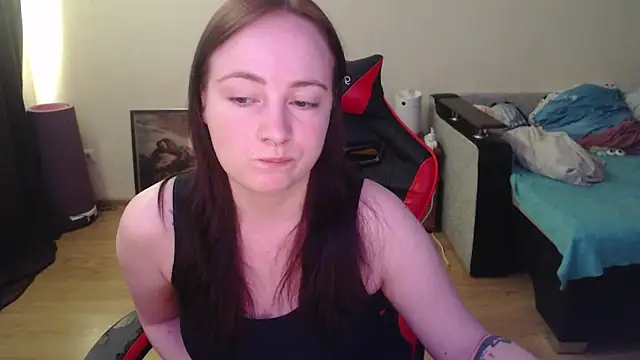 Snapshot of Laralianna chatting on May 14, 2026, 1:29 pm Laralianna online show from May 14, 2026, 1:29 pm