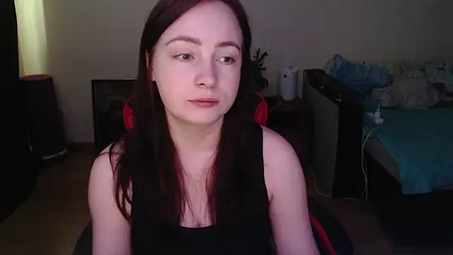 Snapshot of Laralianna chatting on May 15, 2026, 9:49 am Laralianna online show from May 15, 2026, 9:49 am