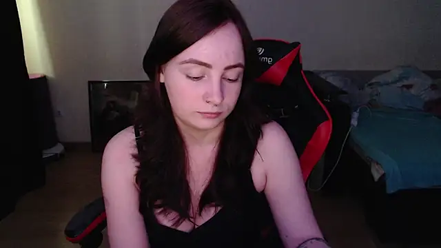Snapshot of Laralianna chatting on May 22, 2026, 4:12 pm Laralianna online show from May 22, 2026, 4:12 pm