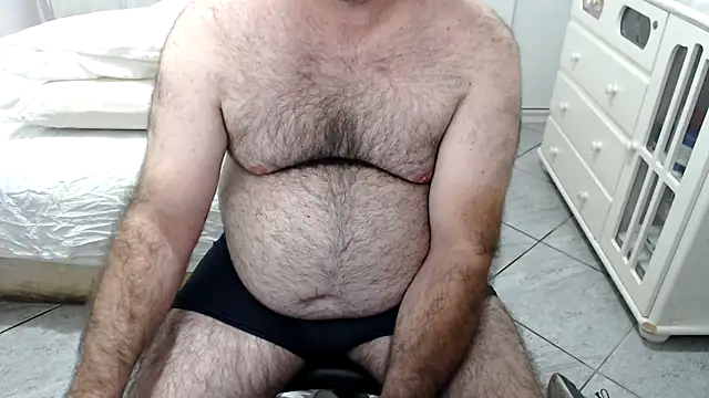 MysterBearMG online show from November 28, 2025, 11:40 pm