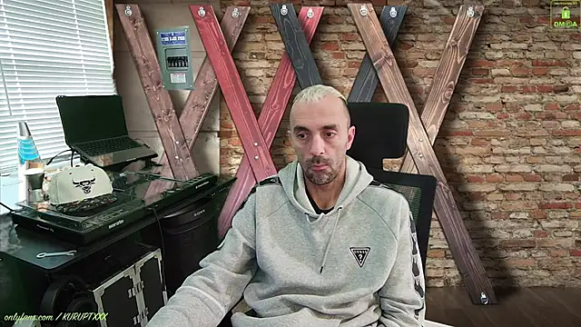 kuruptxxx live online show from January 16, 2025, 5:01 pm