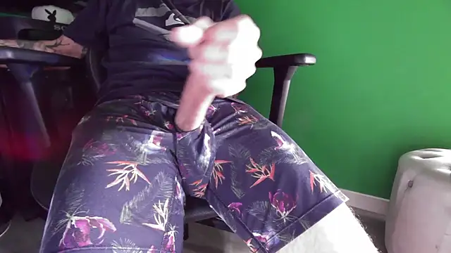 kuruptxxx live online show from November 16, 2025, 2:11 pm