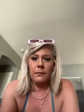 Snapshot of Lexi_Shocker chatting on June 13, 2026, 7:23 pm Lexi Shocker online show from June 13, 2026, 7:23 pm