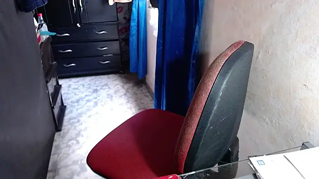 Barbiegomez online show from October 22, 2025, 3:23 pm