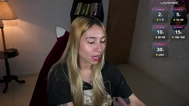 Saucy Jenn online show from November 9, 2025, 10:41 pm