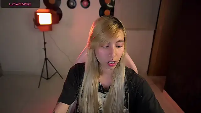 Saucy Jenn online show from March 29, 2026, 2:55 am