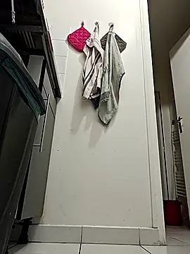 Snapshot of sile2000nou chatting on March 7, 2026, 12:51 am sile2000nou online show from March 7, 2026, 12:51 am