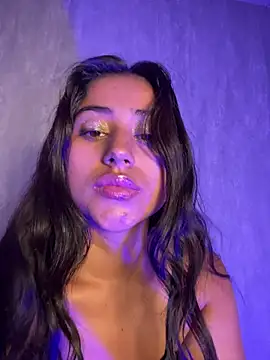 Valentinne z online show from December 14, 2025, 2:00 pm