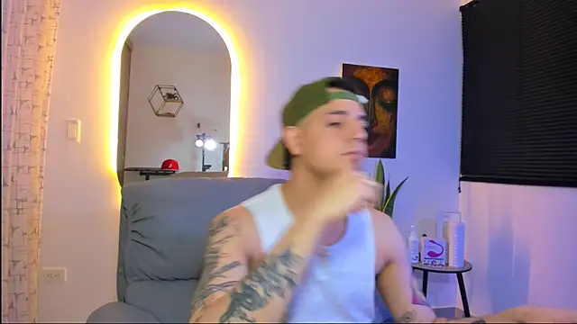 alejandro calderon1 online show from February 3, 2026, 3:26 am