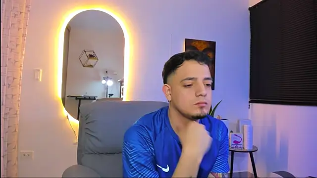 alejandro calderon1 online show from March 1, 2026, 4:03 am