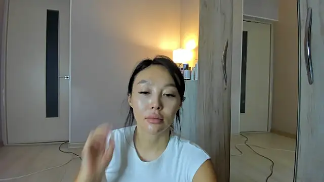 keiko hot online show from June 6, 2026, 3:33 am