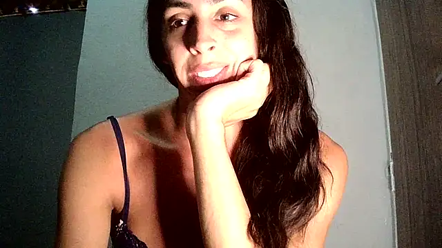 AlexiaDuucan online show from March 8, 2025, 7:42 pm