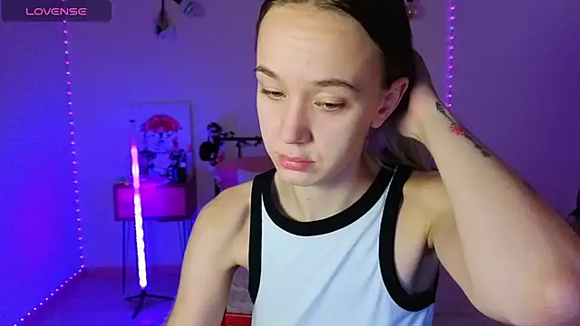 SexyCocobutt online show from October 17, 2025, 7:55 am