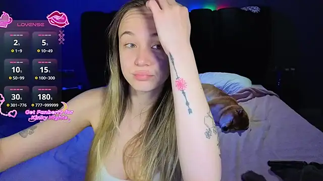 Snapshot of SexyCocobutt chatting on April 8, 2026, 3:01 pm SexyCocobutt online show from April 8, 2026, 3:01 pm