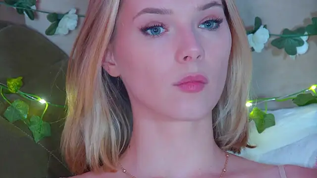 GentleRossi online show from March 25, 2026, 8:37 pm