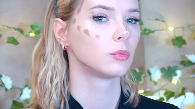 GentleRossi online show from April 28, 2026, 3:17 pm