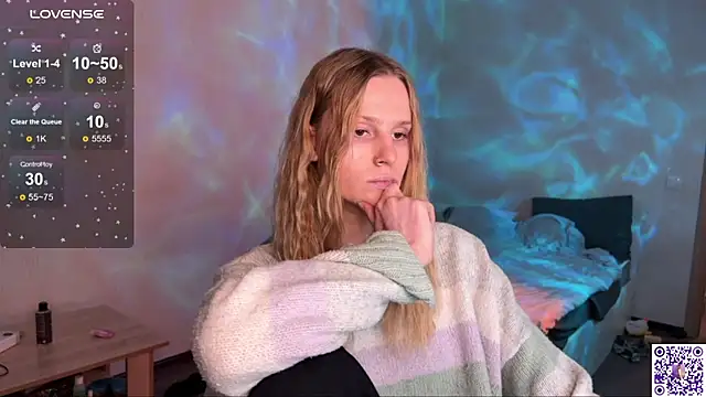 Chanel Gill online show from October 2, 2025, 7:54 pm