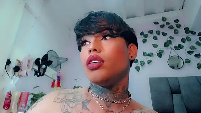 Snapshot of little_star_porn chatting on December 8, 2024, 2:39 am little star porn online show from December 8, 2024, 2:39 am