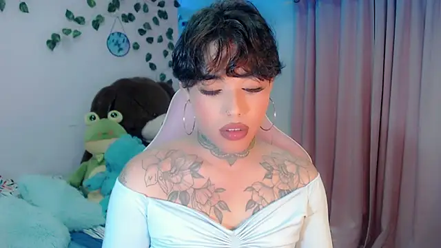 Snapshot of little_star_porn chatting on December 21, 2024, 11:34 pm little star porn online show from December 21, 2024, 11:34 pm