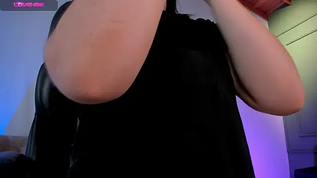 Snapshot of JennaOlsonX chatting on February 5, 2025, 6:48 pm JennaOlsonX online show from February 5, 2025, 6:48 pm