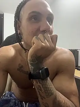 Snapshot of xxxtreme_master7 chatting on February 17, 2026, 2:52 am xxxtreme master7 online show from February 17, 2026, 2:52 am