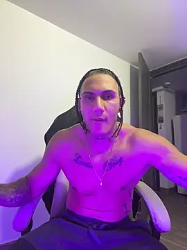 Snapshot of xxxtreme_master7 chatting on February 18, 2026, 12:06 am xxxtreme master7 online show from February 18, 2026, 12:06 am