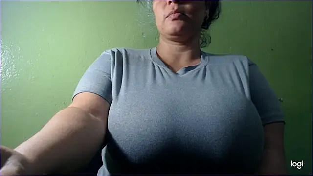 Snapshot of Kosem4 chatting on February 23, 2025, 9:48 pm Kosem4 online show from February 23, 2025, 9:48 pm