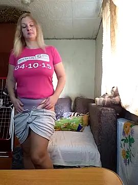 BustyBlond online show from November 15, 2025, 6:22 am